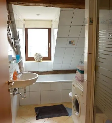 Appartement S10 In Bester Lage Stilvoll Im Zentrum Von Mit Klimaanlage Und Parkplatz Bayreuth